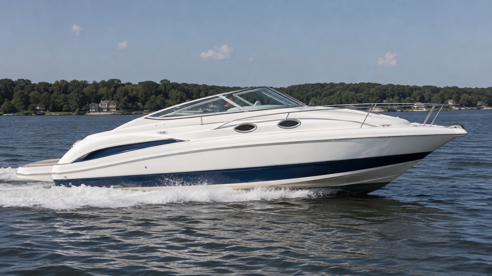 sea ray 245 express cruiser running profile 04