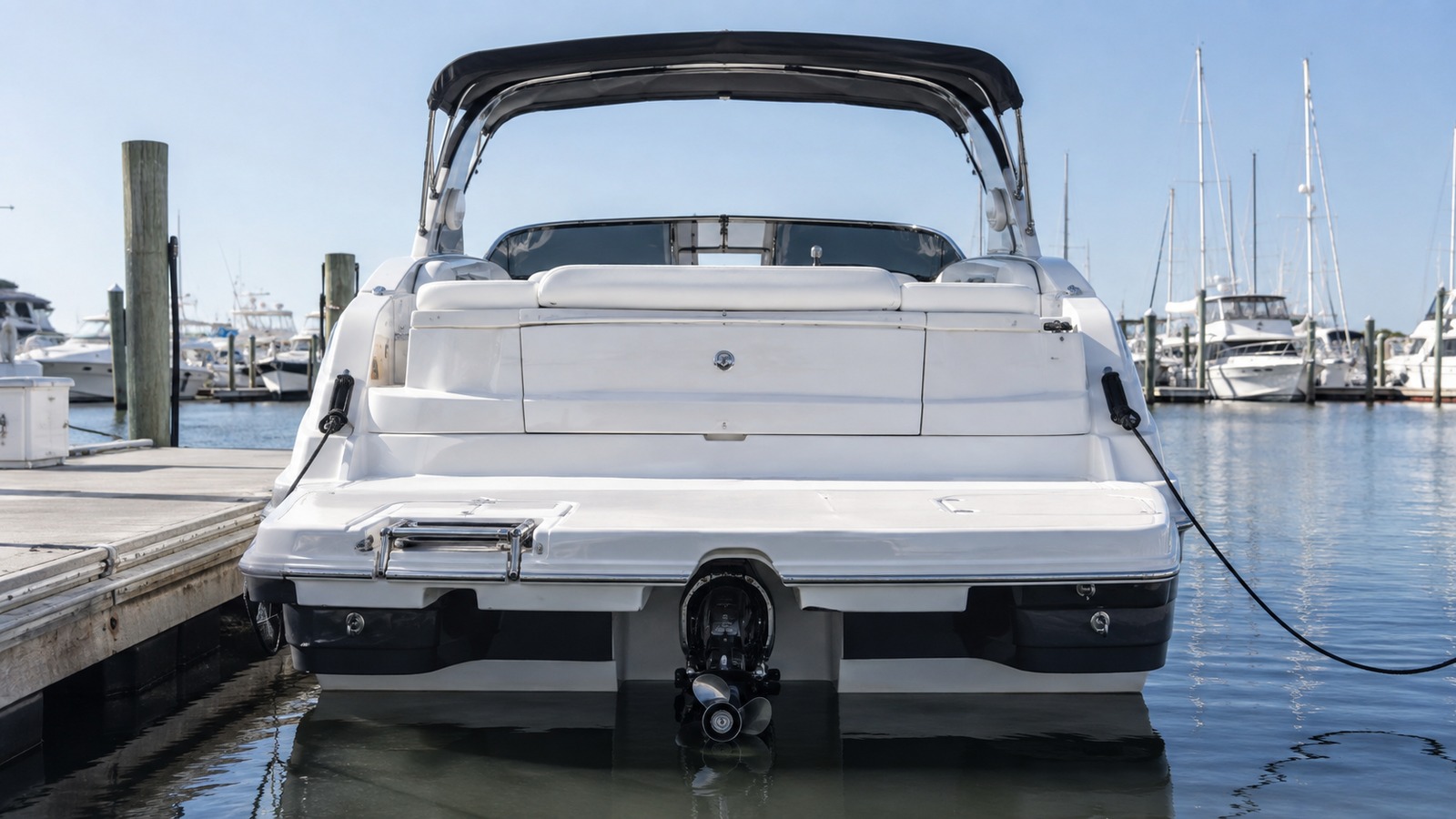 sea ray 245 express cruiser swim platform 09