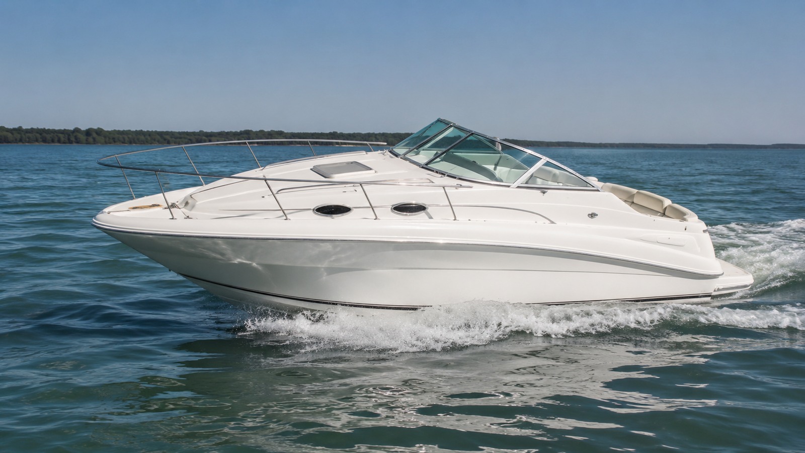 sea ray 245 weekender front quarter running 02
