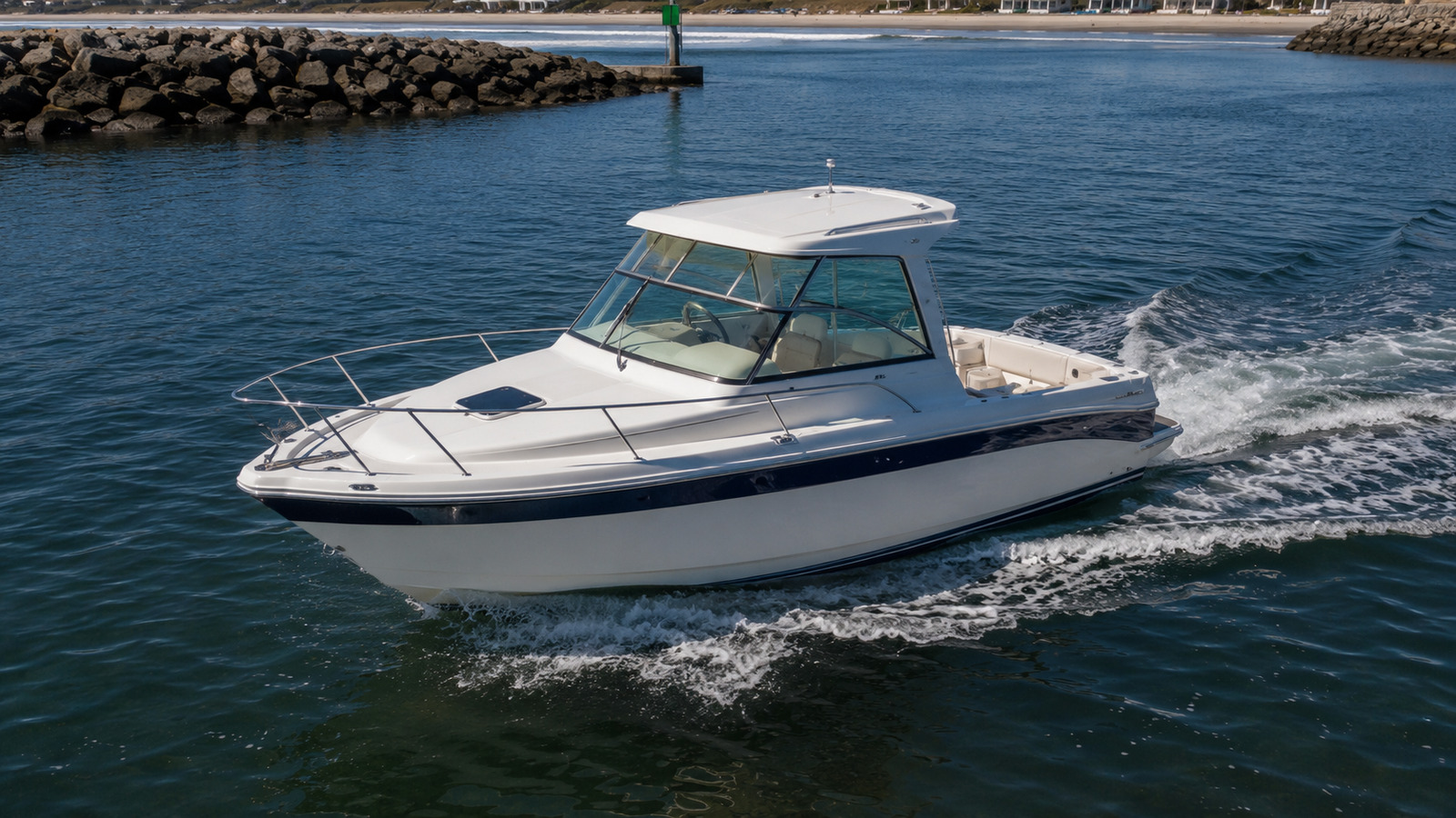 sea ray 250 amberjack elevated exterior 06