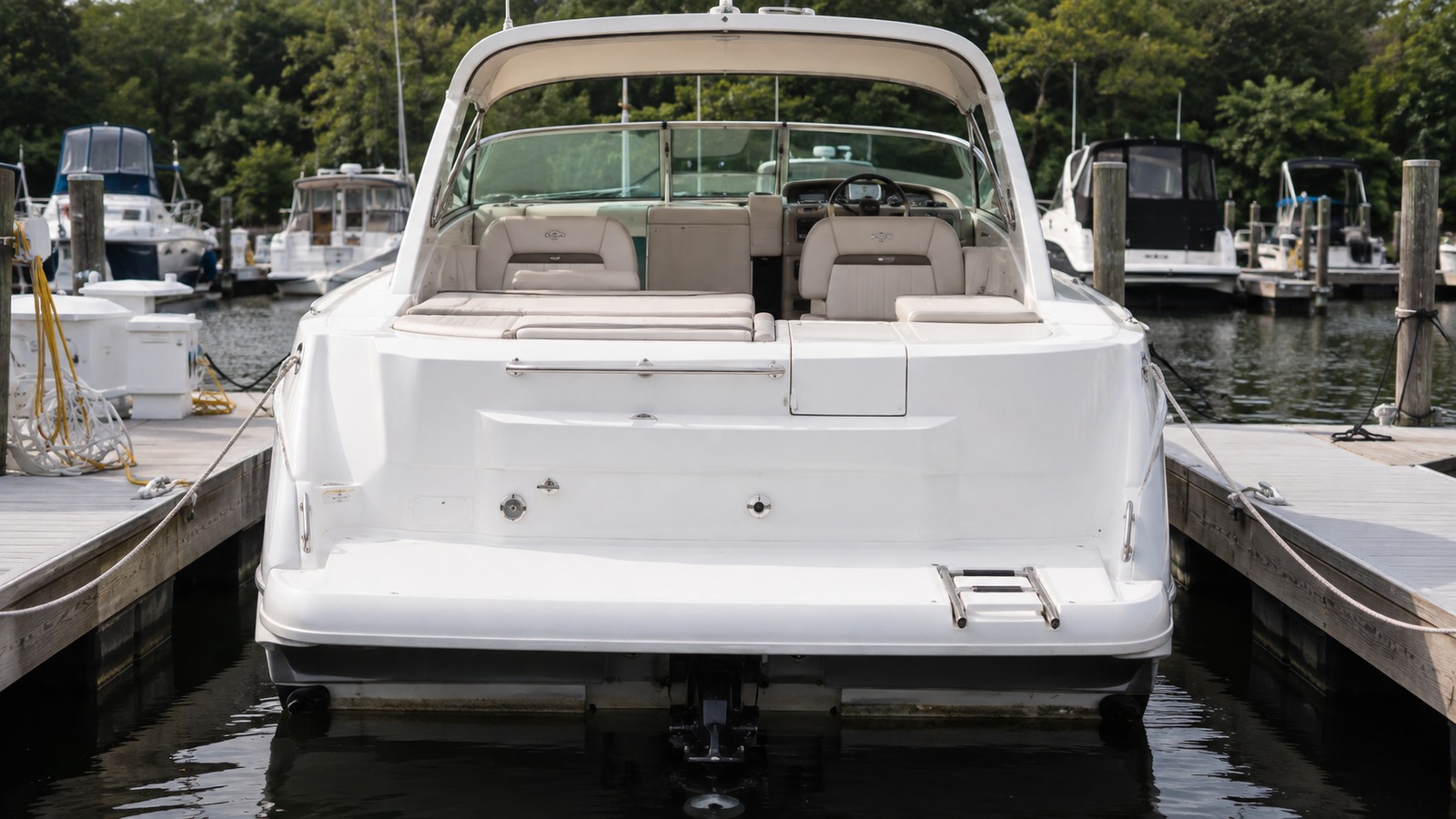sea ray 260 express cruiser swim platform 09