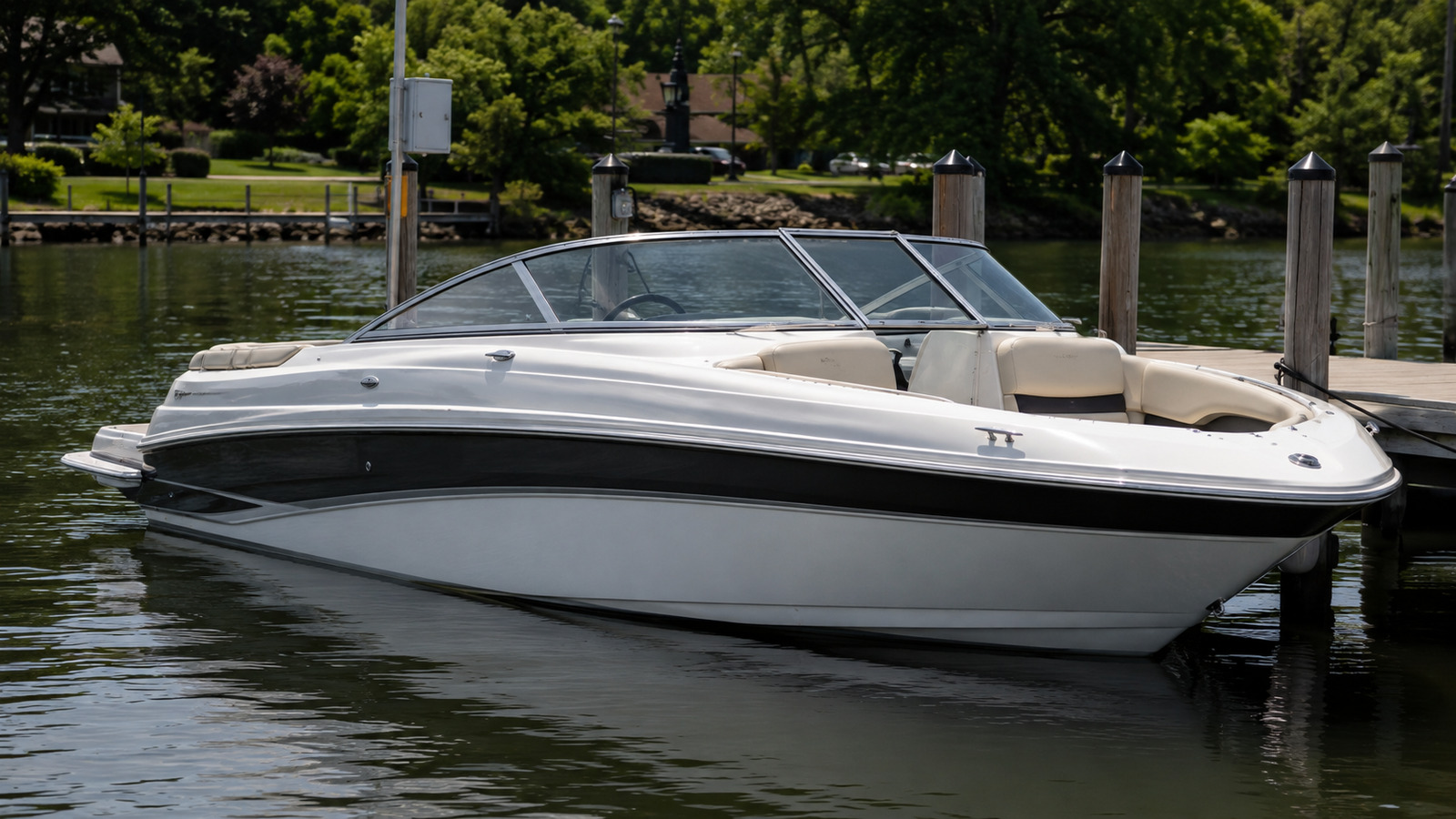 sea ray 260 select premium exterior hero 25