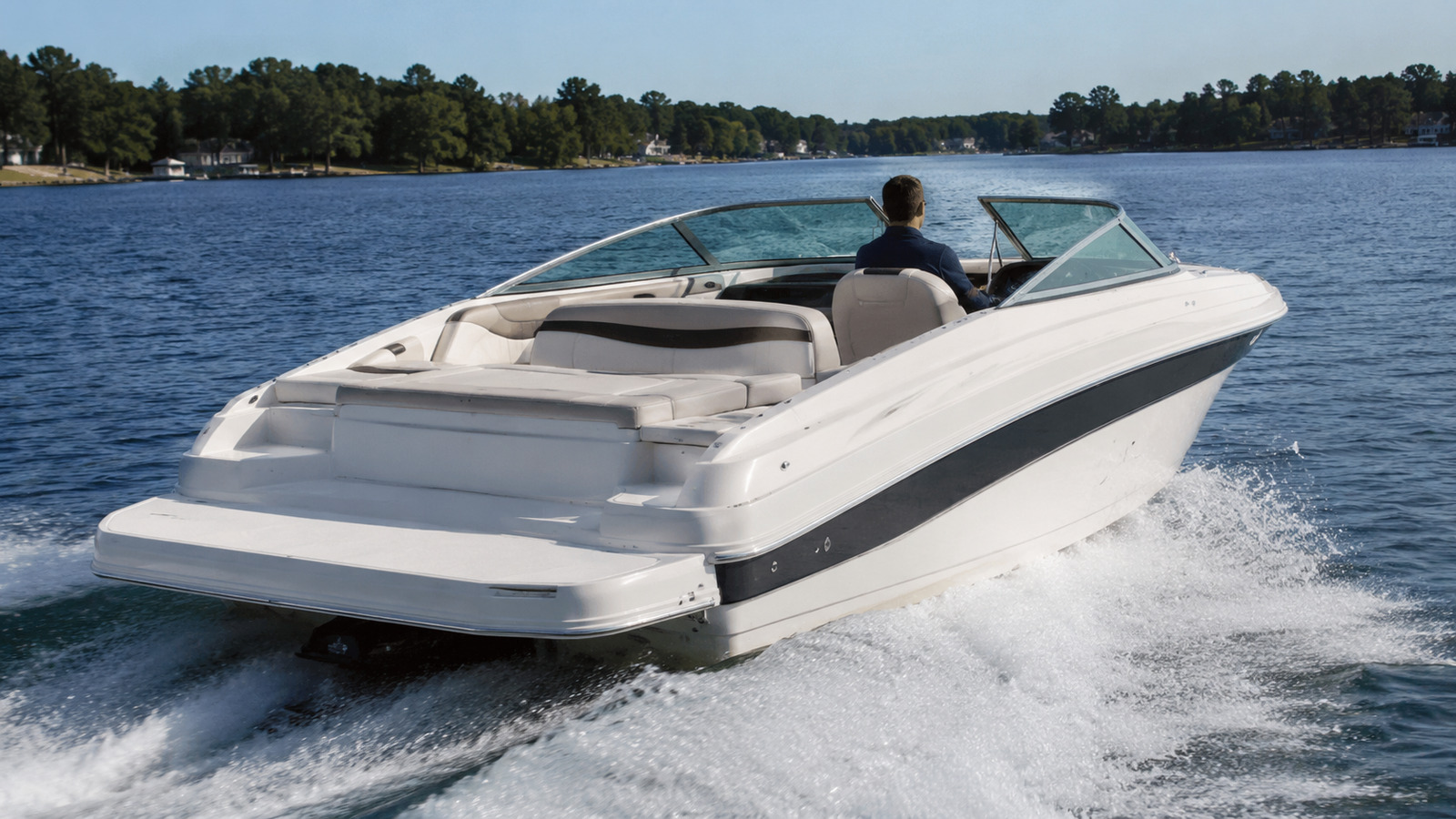 sea ray 260 select rear quarter running 03