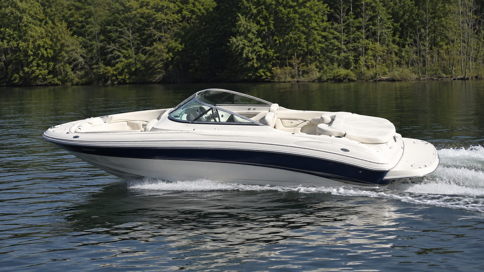 sea ray 260 sundeck side profile running 04
