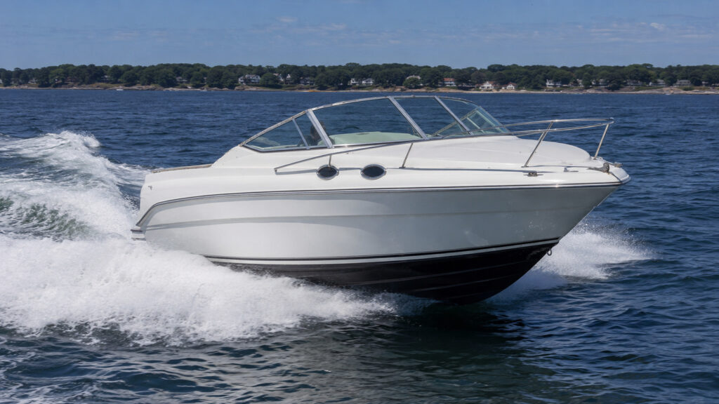 sea ray 260 weekender running hero 01