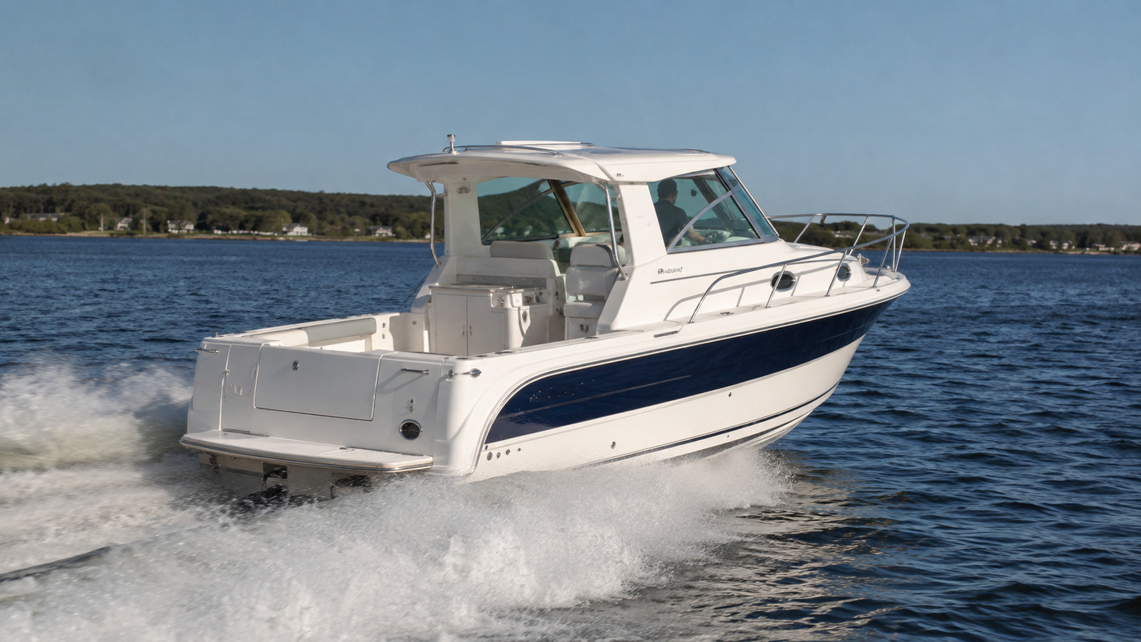 sea ray 270 amberjack rear quarter running 04