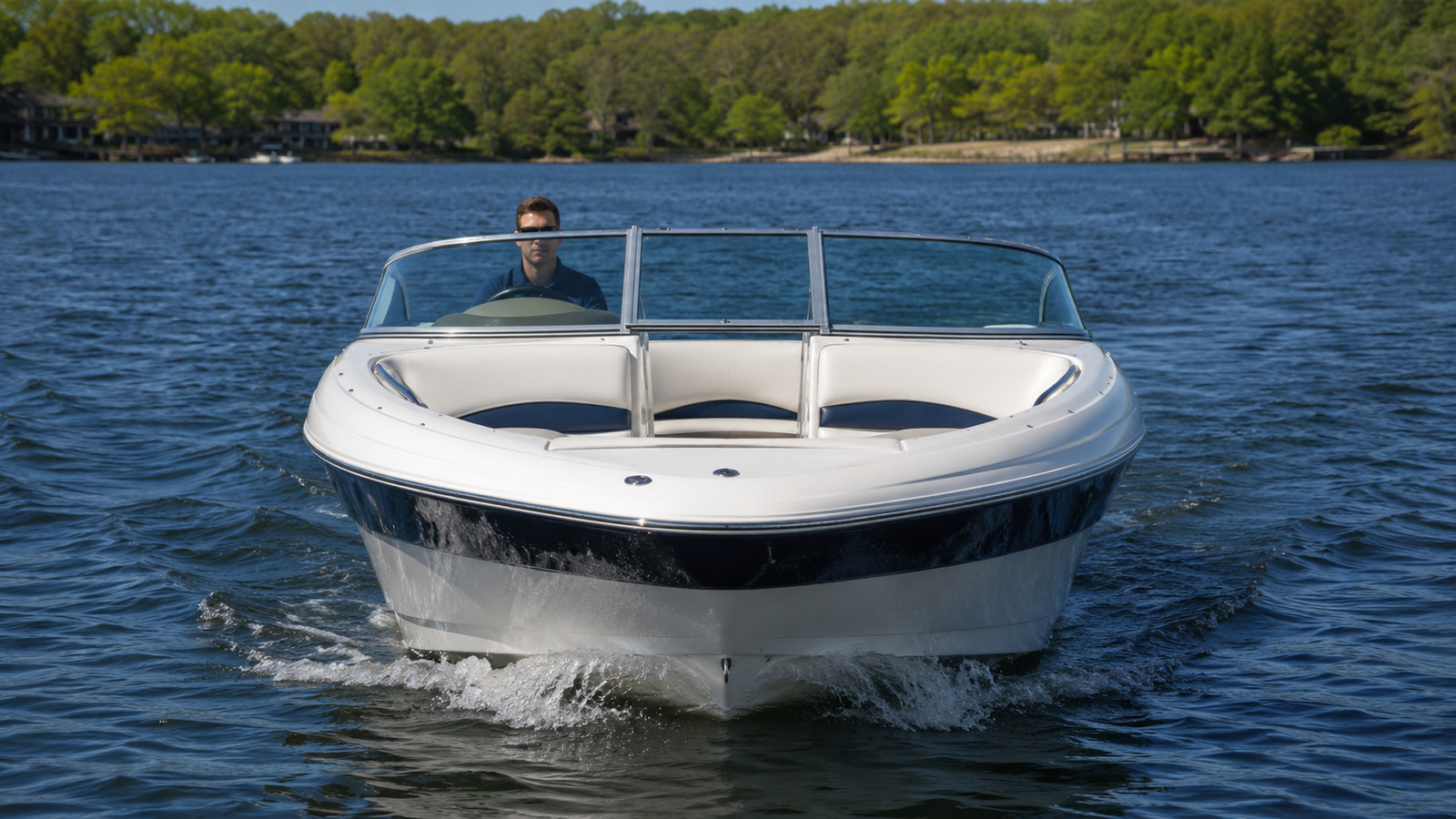 sea ray 270 select bow on cruising 05