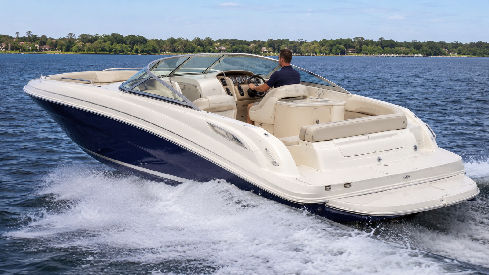 sea ray 270 sundeck rear quarter running 03