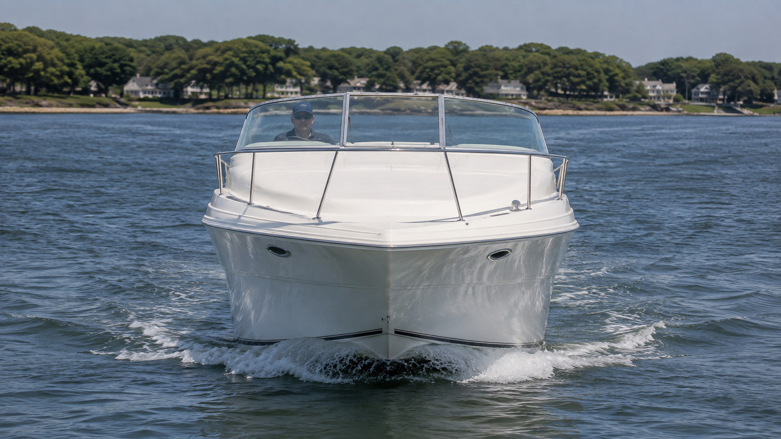 sea ray 270 weekender bow on cruising 05