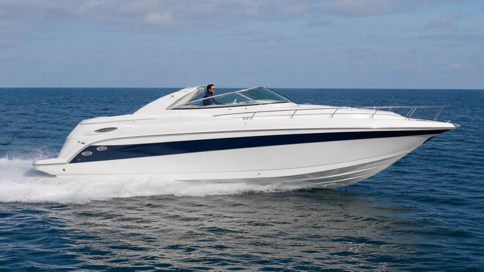 sea ray 290 express cruiser running profile 04