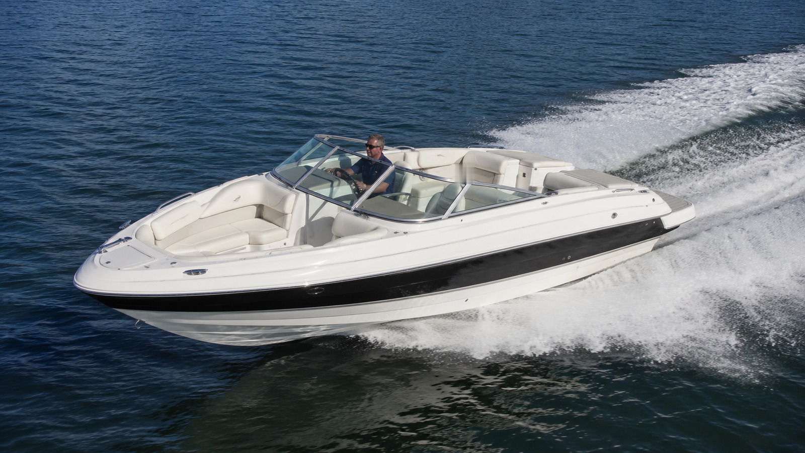 sea ray 290 select elevated underway 09