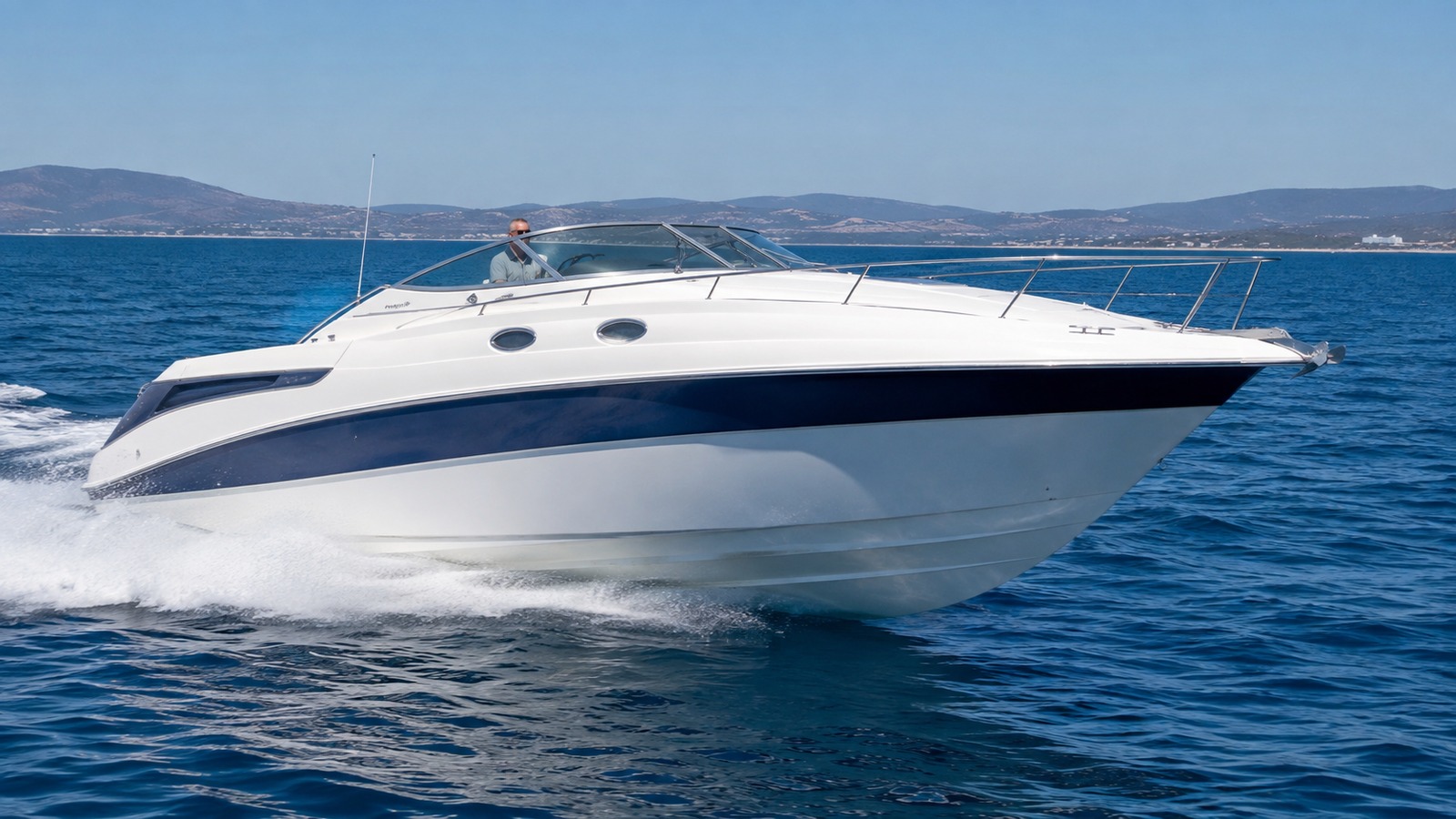 sea ray 300 express cruiser blue water running 25