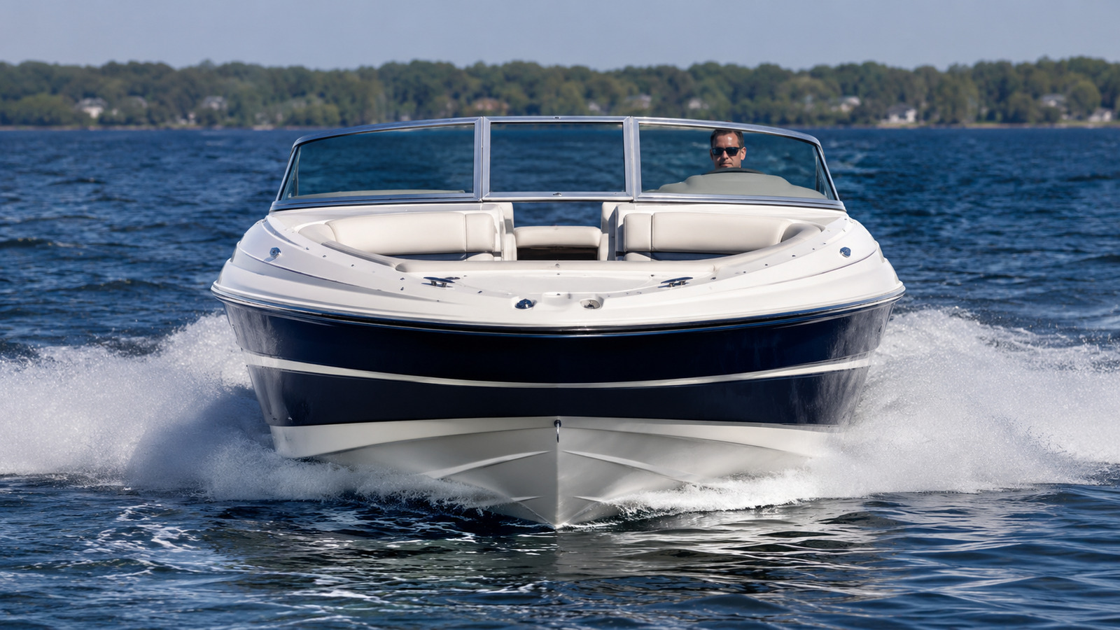 sea ray 300 select bow on cruising 05