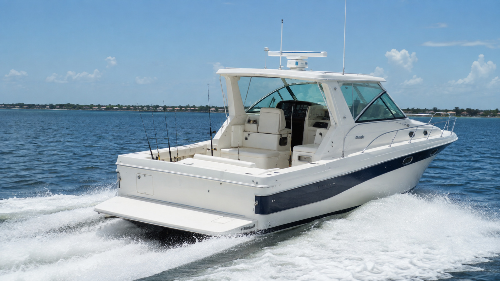 sea ray 310 amberjack rear quarter running 04