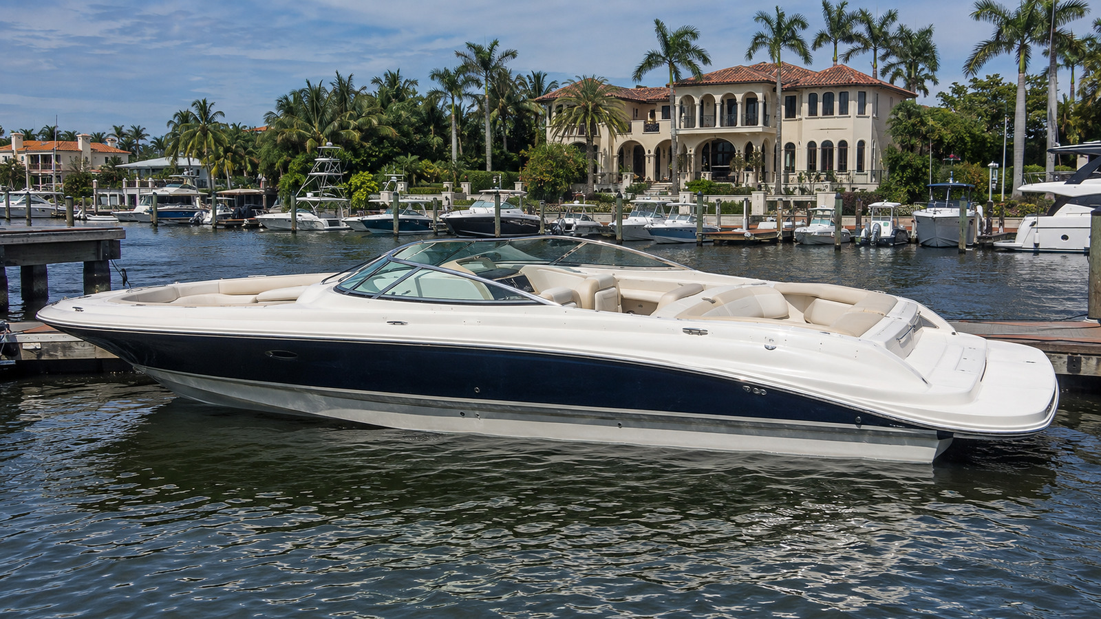 sea ray 320 sundeck dockside profile 05