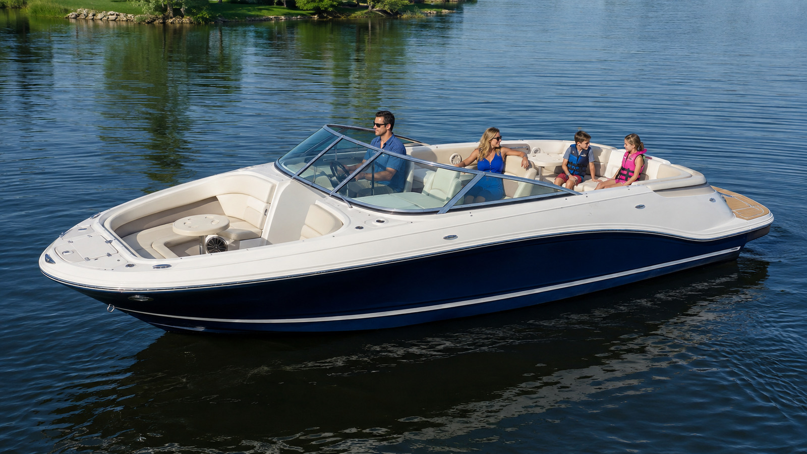 sea ray 320 sundeck family cockpit 08