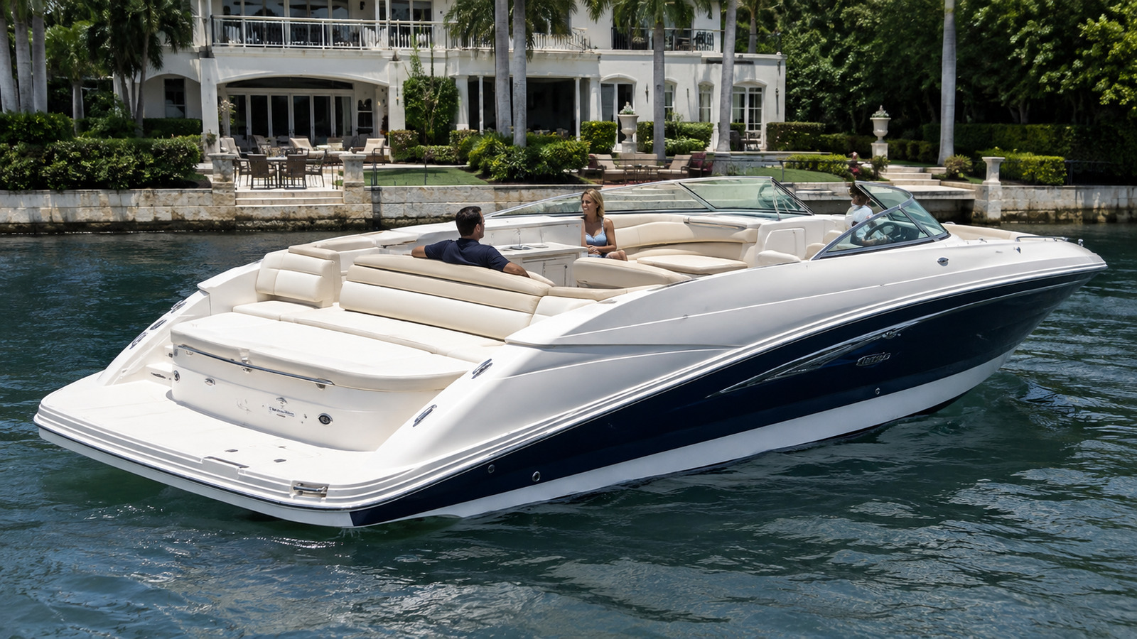 sea ray 320 sundeck premium exterior hero 25