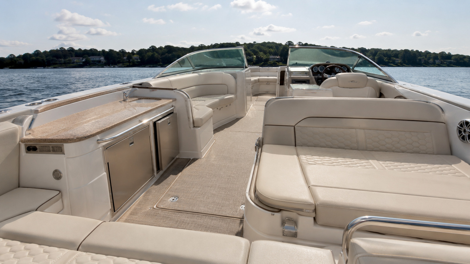 sea ray 320 sundeck transom seating 10