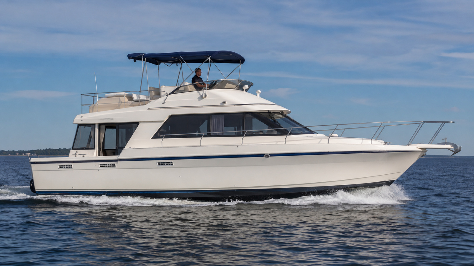 sea ray 340 aft cabin side profile running 01