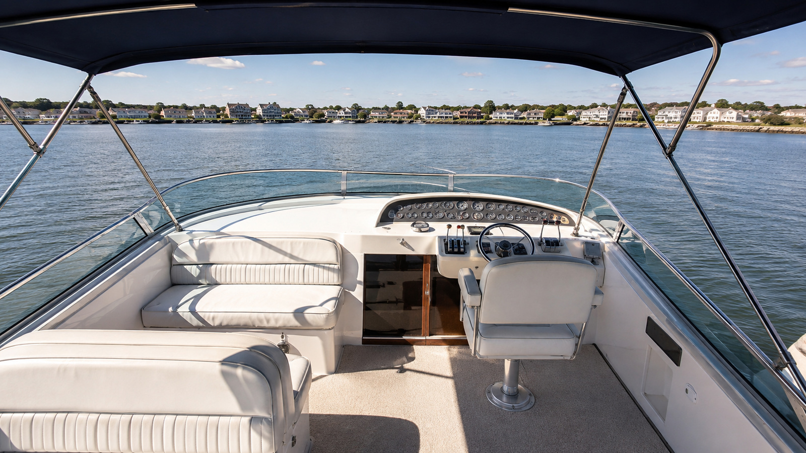 sea ray 340 aft cabin upper helm 01