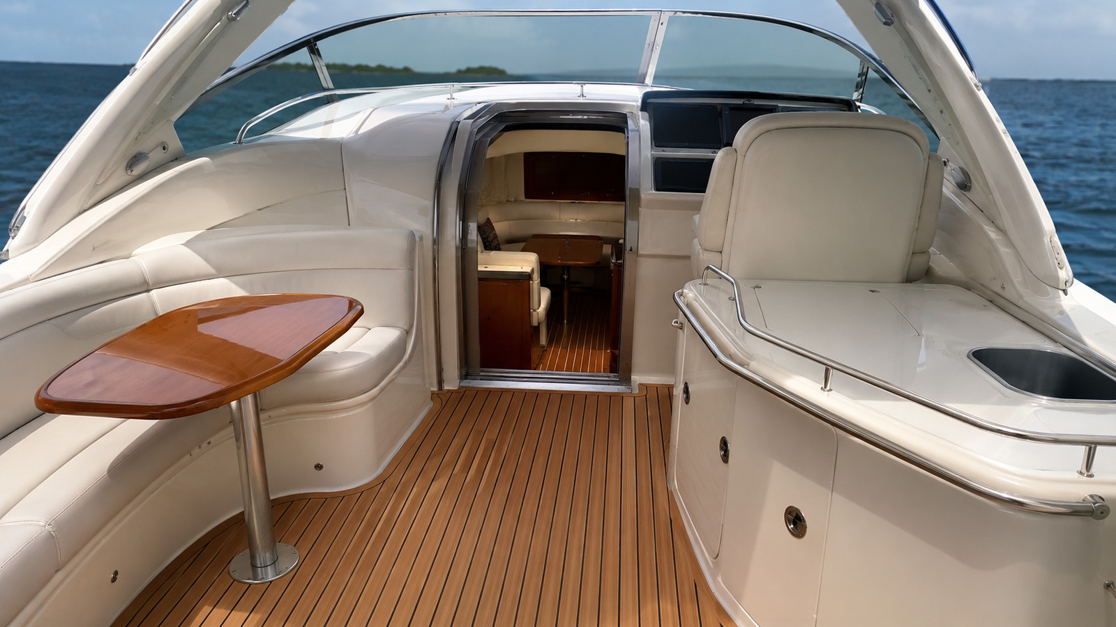 sea ray 340 express cruiser cabin entry 10