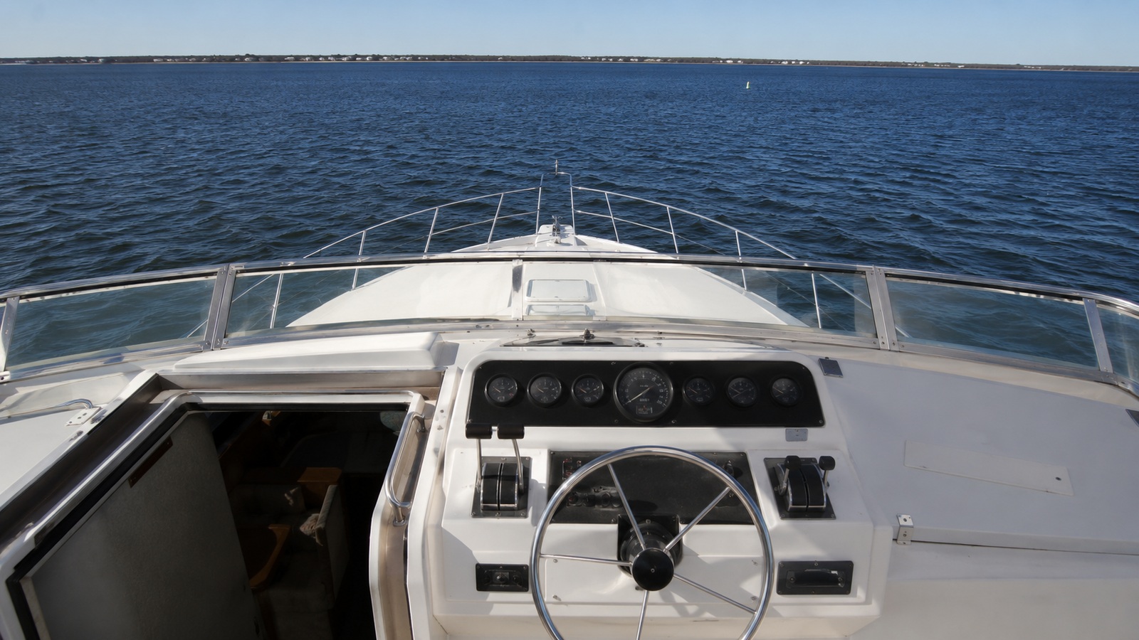 sea ray 350 sedan bridge flybridge helm 07