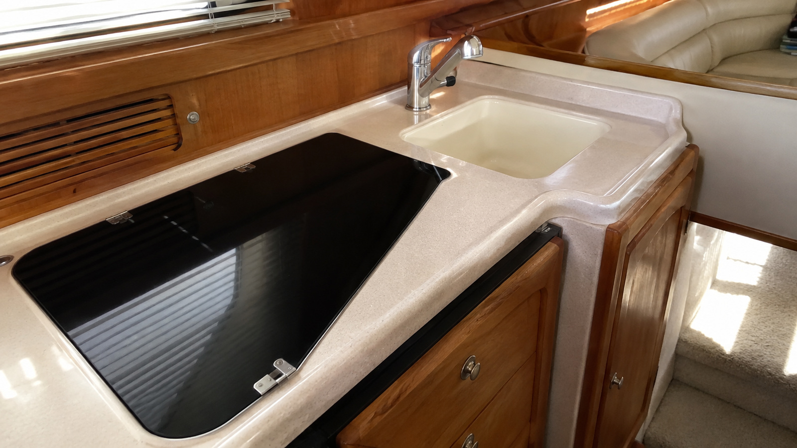 sea ray 370 aft cabin galley detail 01