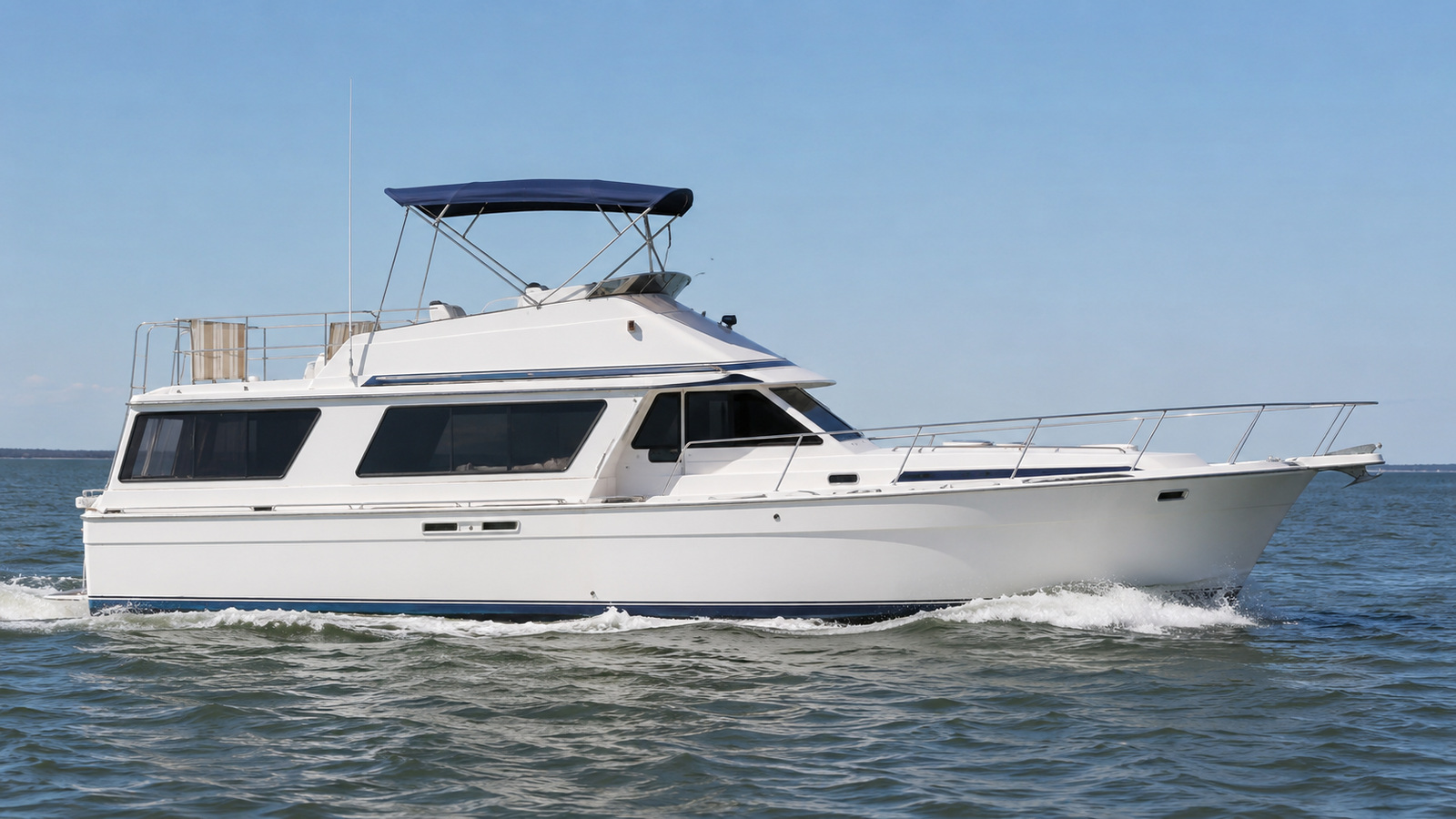 sea ray 370 aft cabin side profile running 01