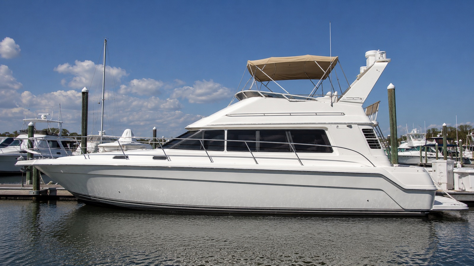 sea ray 370 sedan bridge dockside profile 05