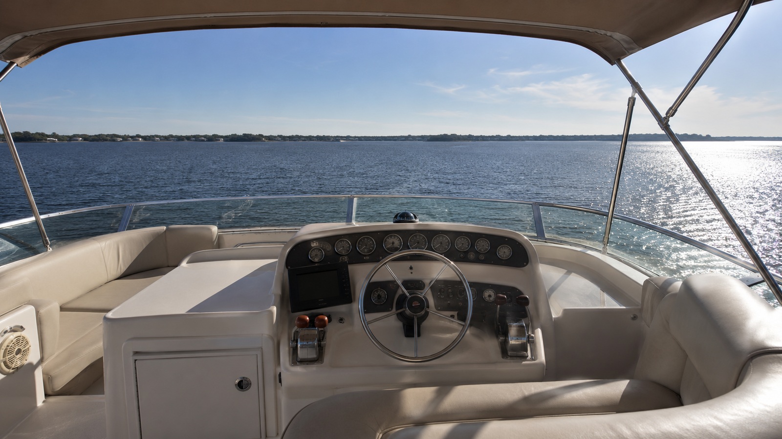 sea ray 370 sedan bridge flybridge helm 07