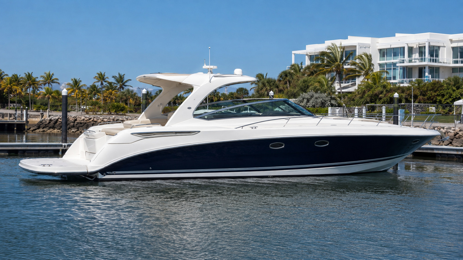 sea ray 380 express cruiser dockside profile 05