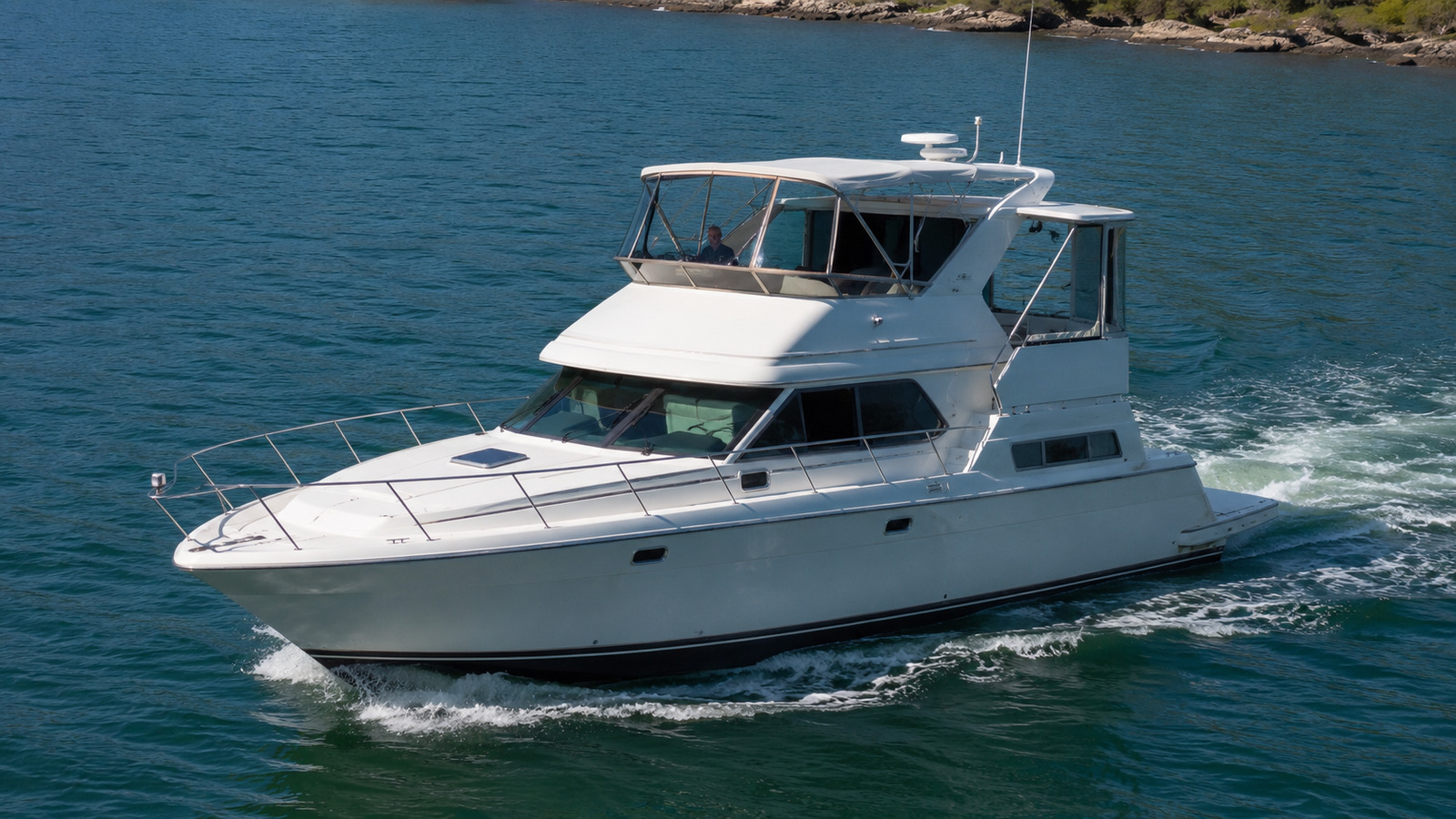 sea ray 390 motor yacht aerial underway 10
