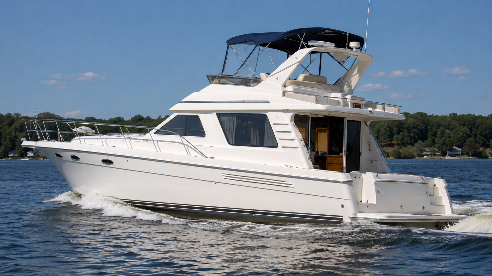 sea ray 400 aft cabin front quarter running 01