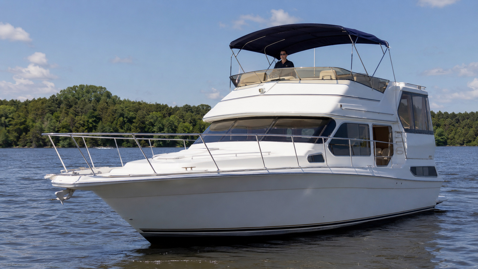 sea ray 400 aft cabin marina arrival 01