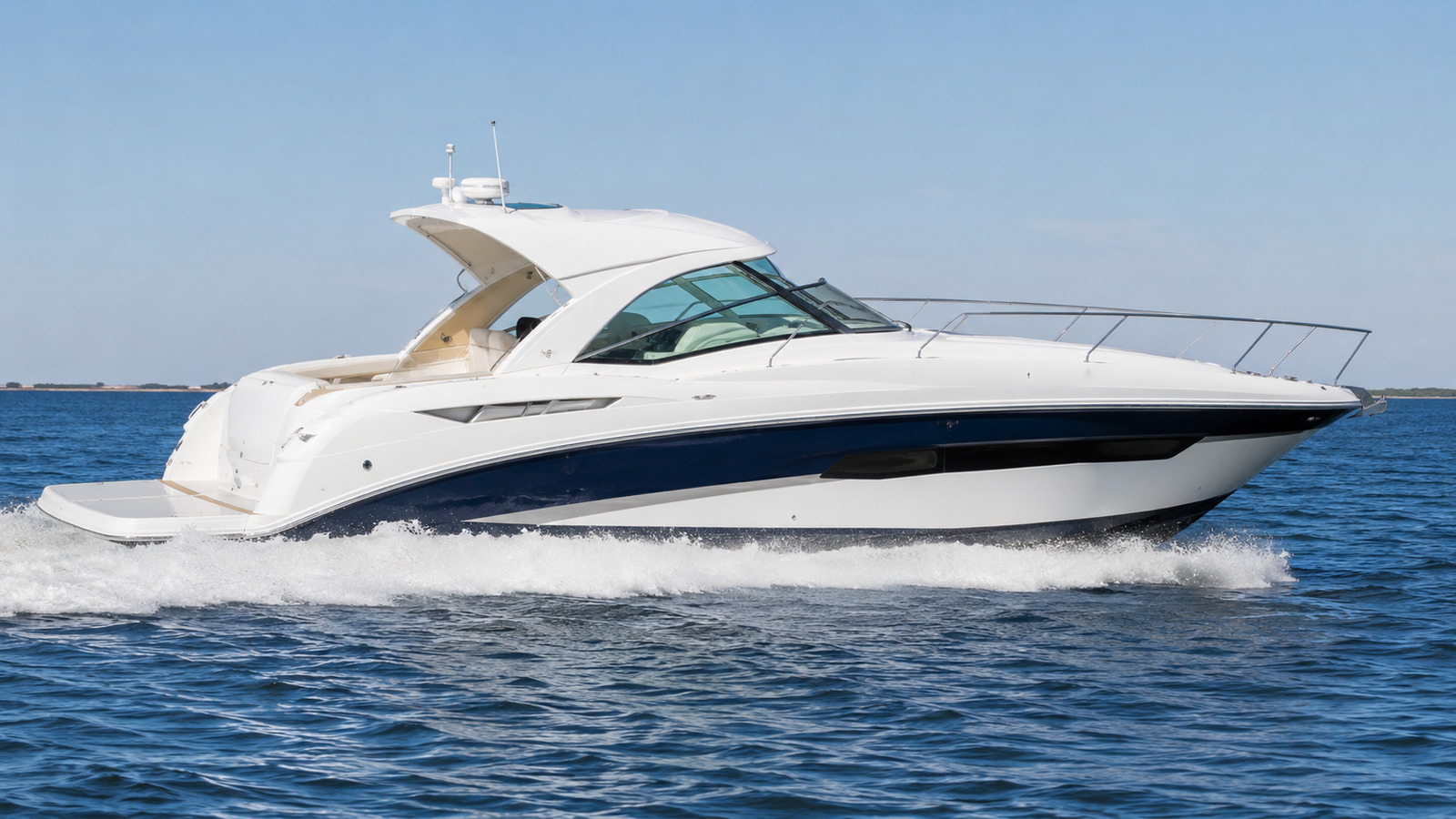 sea ray 400 express cruiser running profile 04