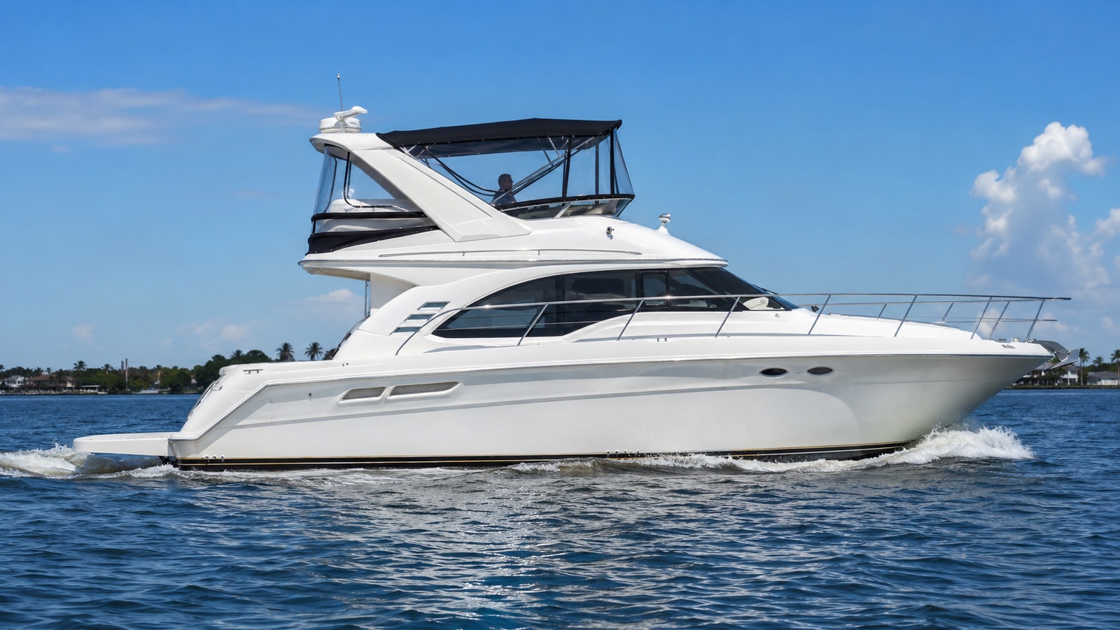 sea ray 400 sedan bridge side profile running 04