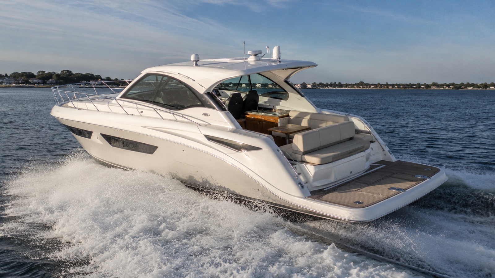 sea ray 400 sport yacht rear quarter running 03