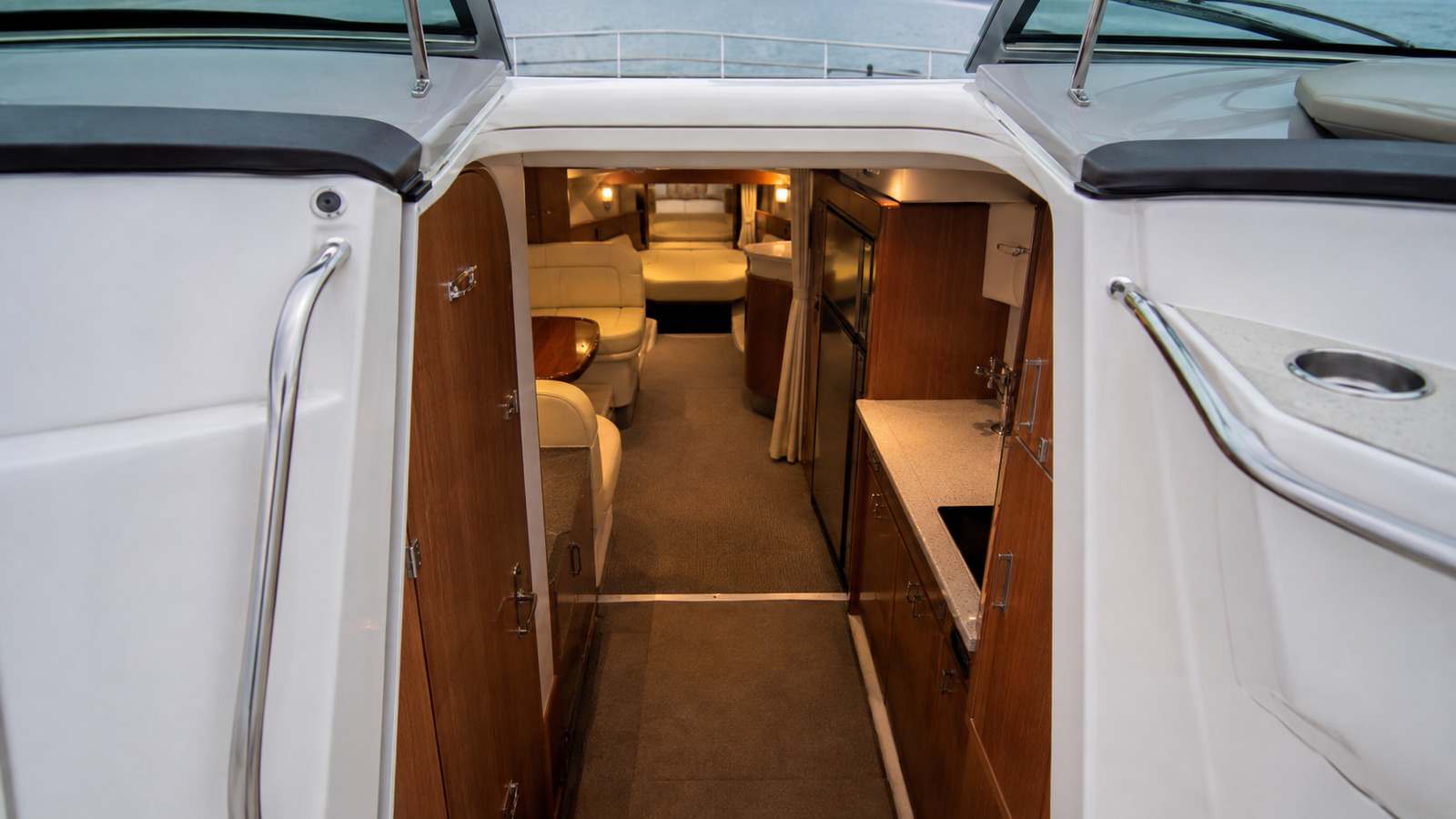 sea ray 410 express cruiser cabin entry 10