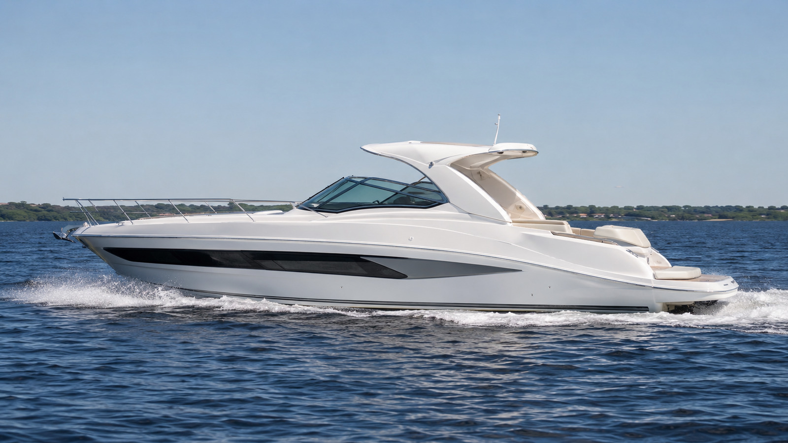 sea ray 410 express cruiser running profile 04