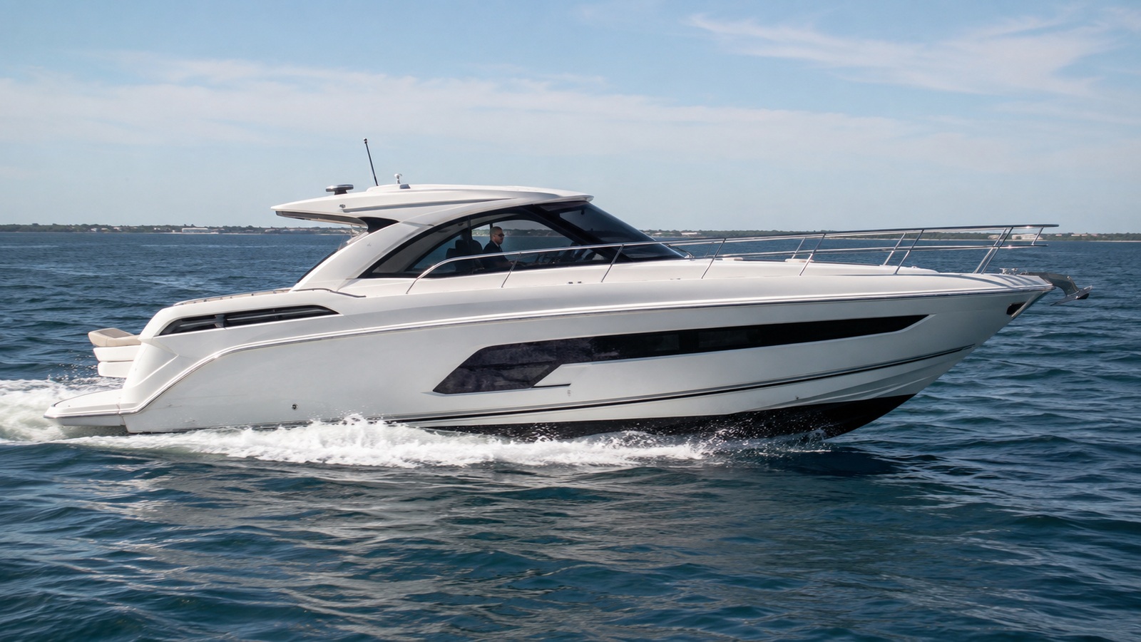 sea ray 410 sport yacht side profile running 04