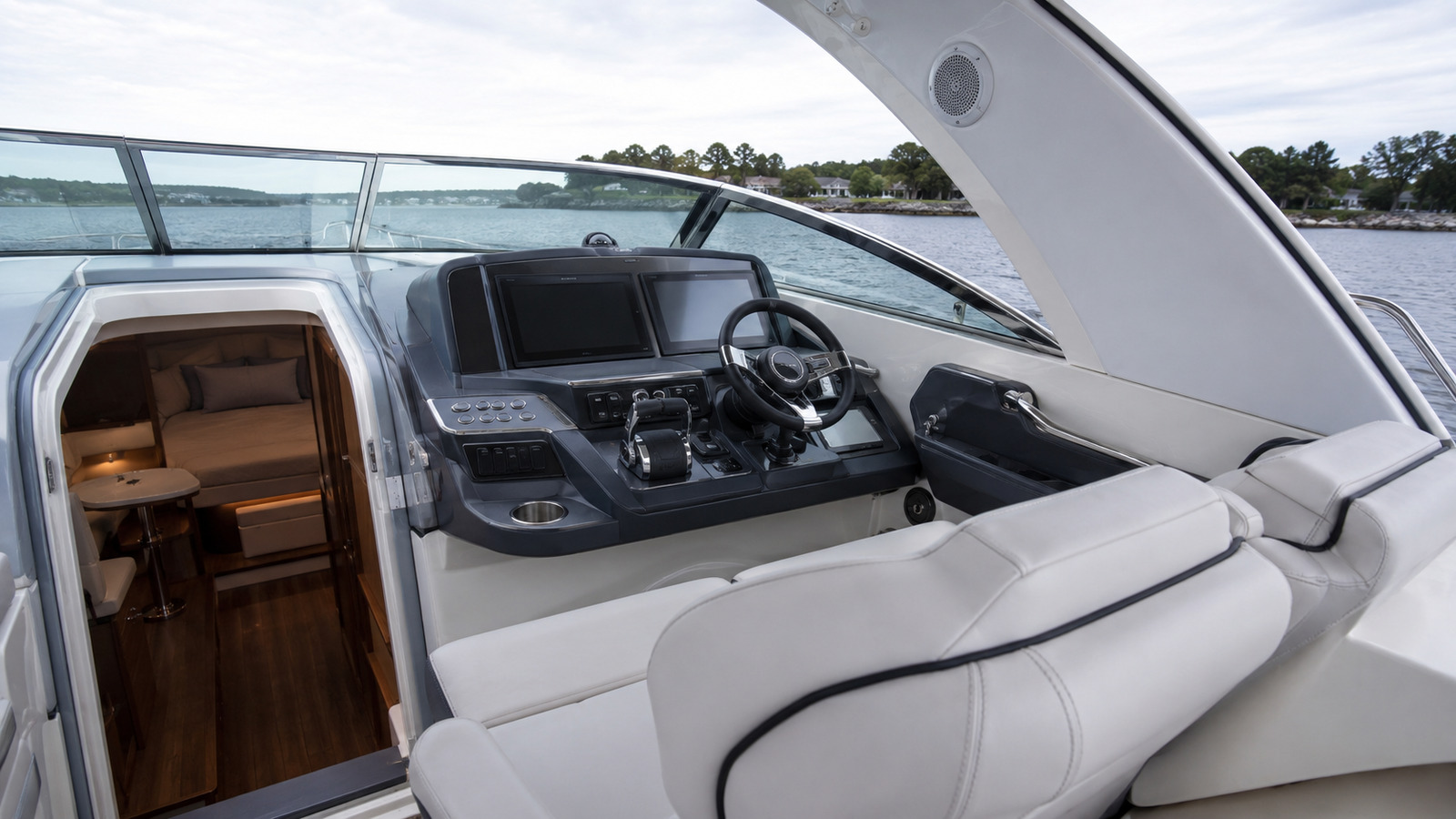 sea ray 420 express cruiser helm detail 08