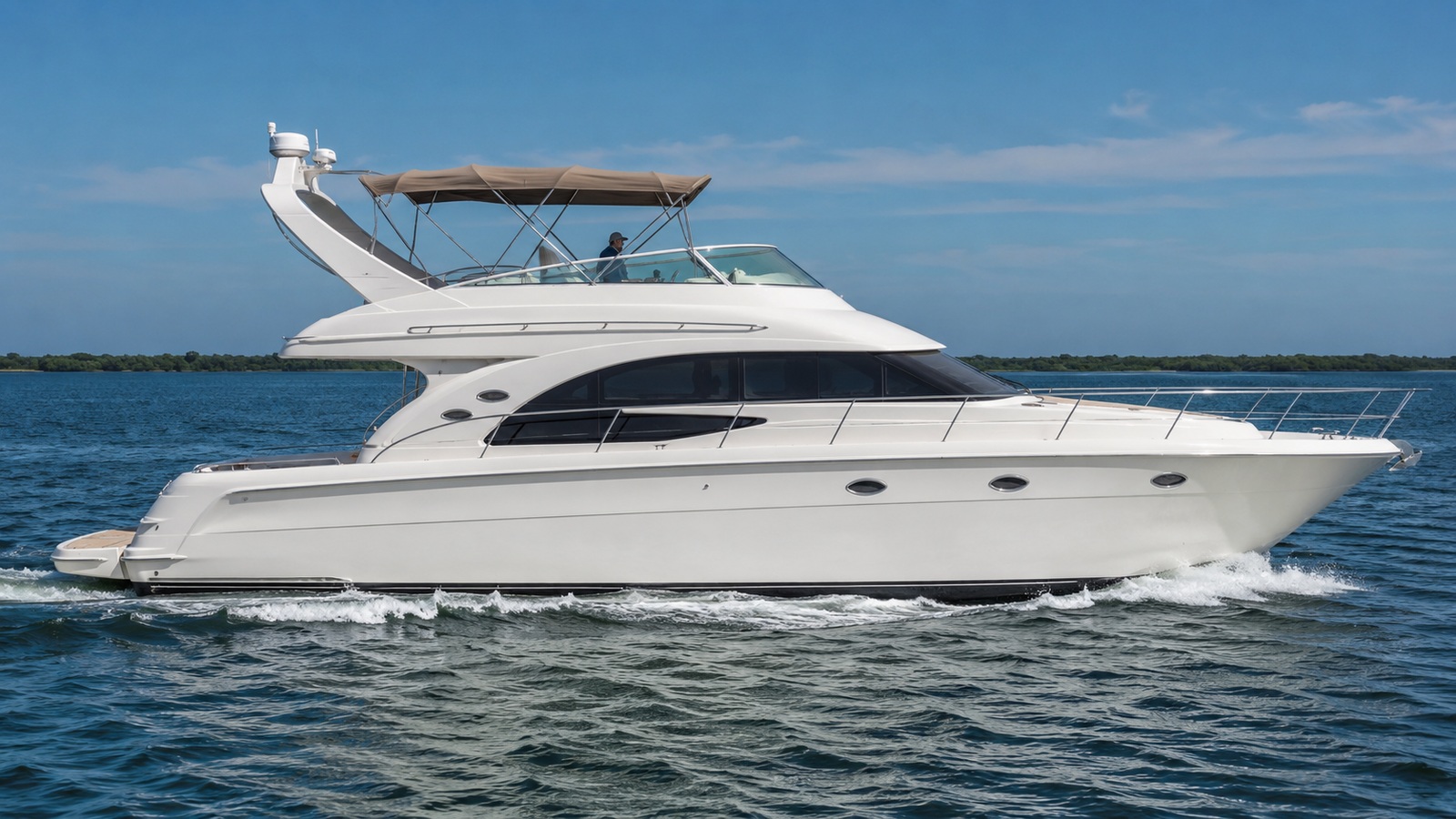 sea ray 420 sedan bridge side profile running 04