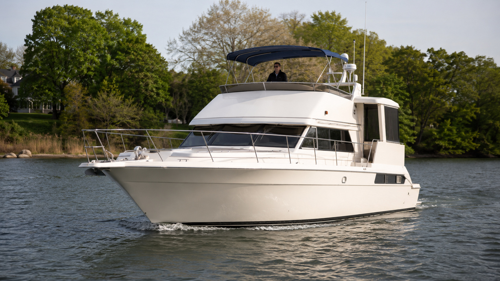sea ray 440 aft cabin marina arrival 01