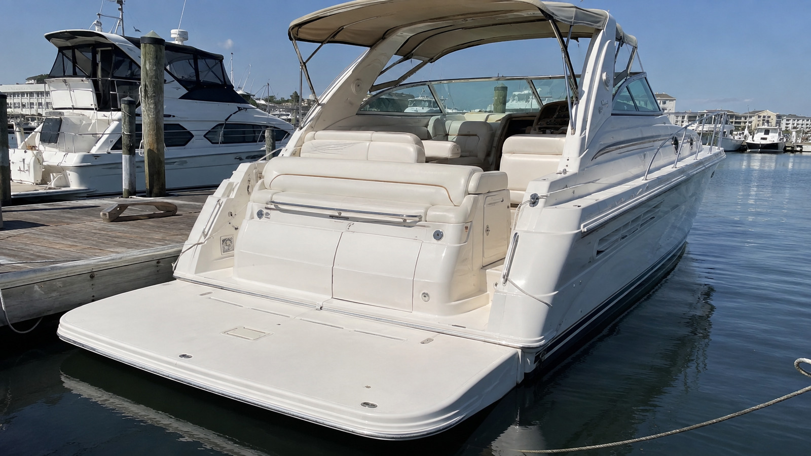 sea ray 450 express cruiser swim platform 09