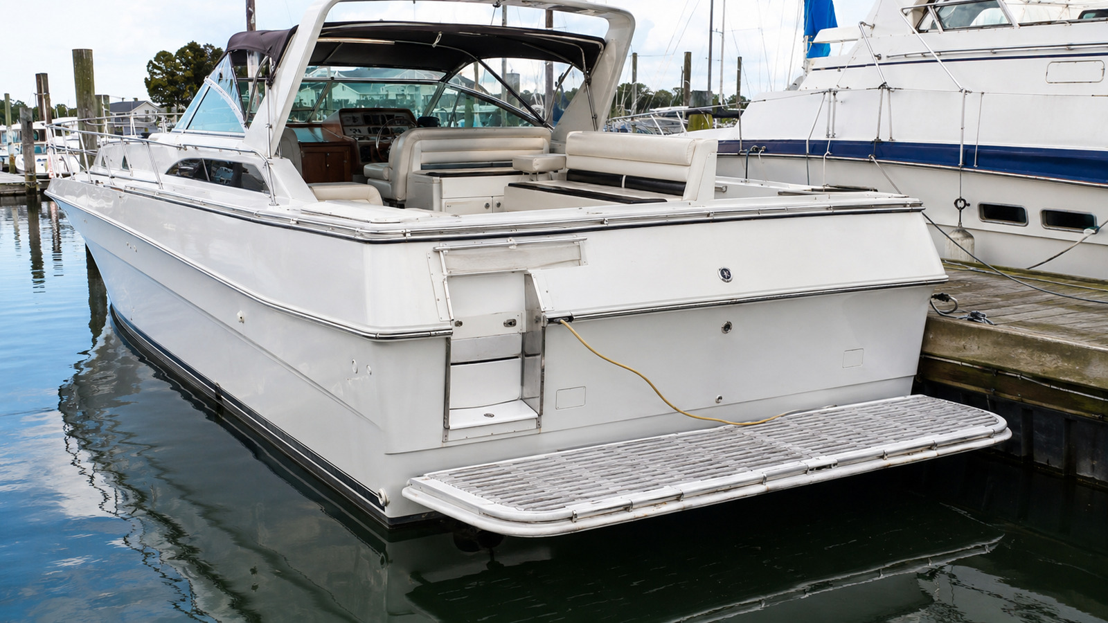 sea ray 460 express cruiser swim platform 09