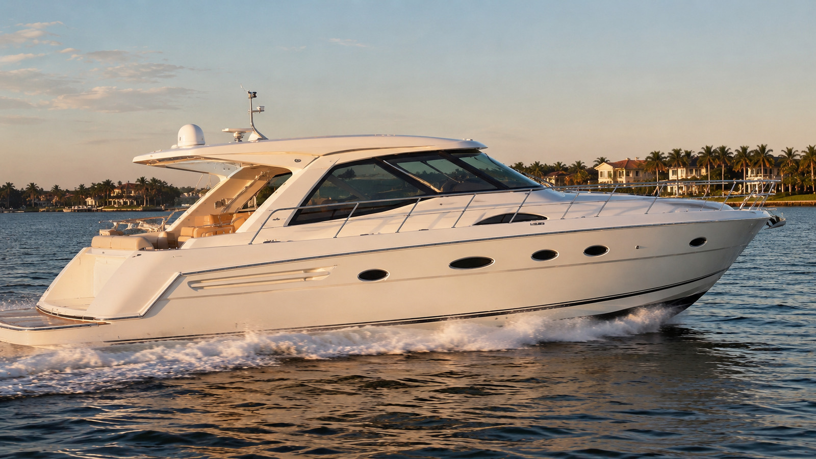 sea ray 520 motor yacht golden hour running 05