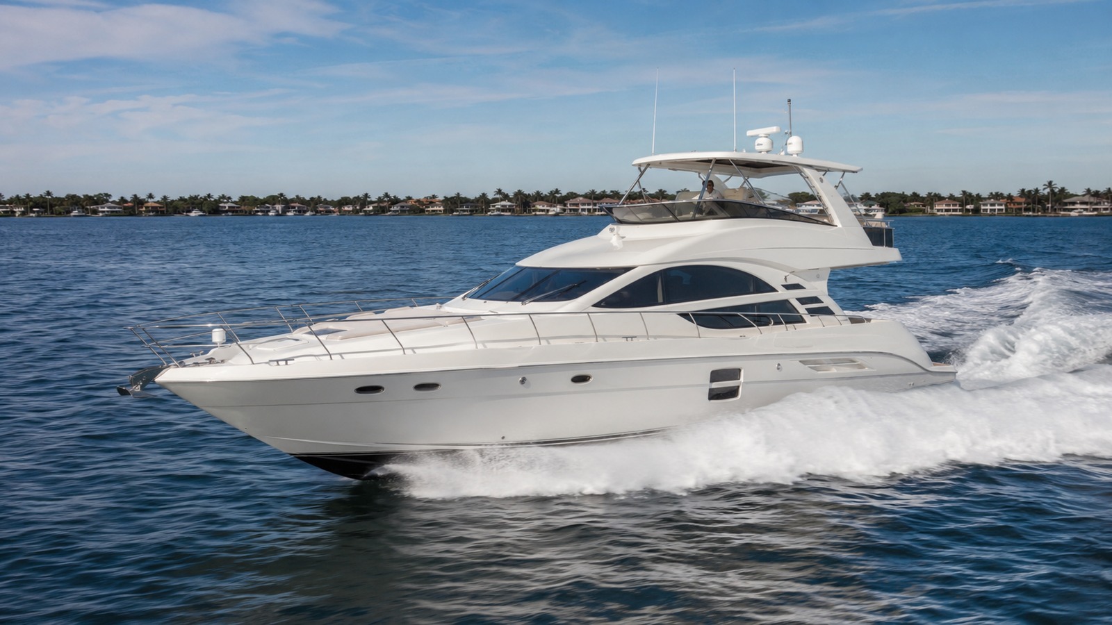 sea ray 520 sedan bridge premium exterior hero 25
