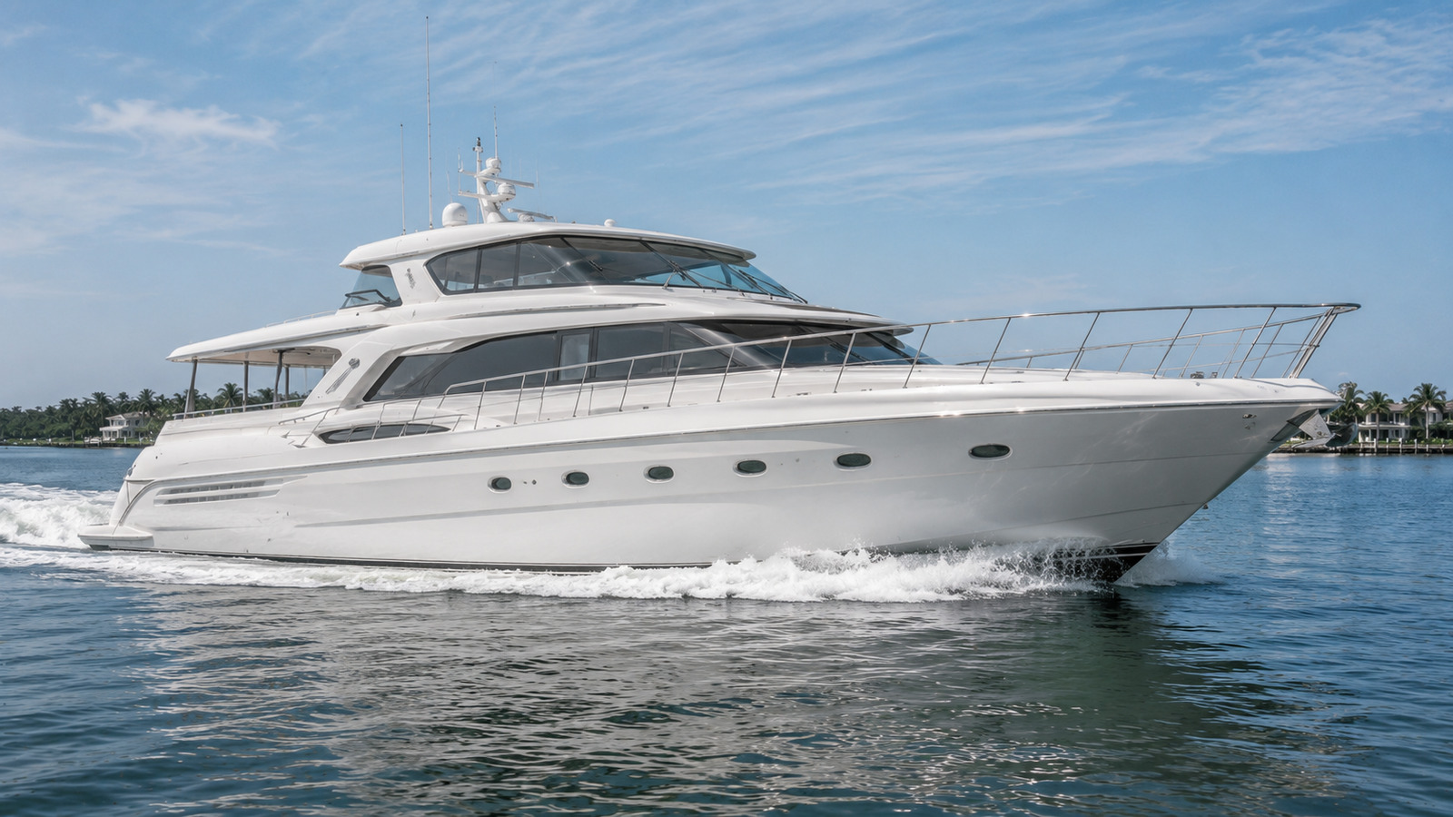 sea ray 560 motor yacht running hero 01