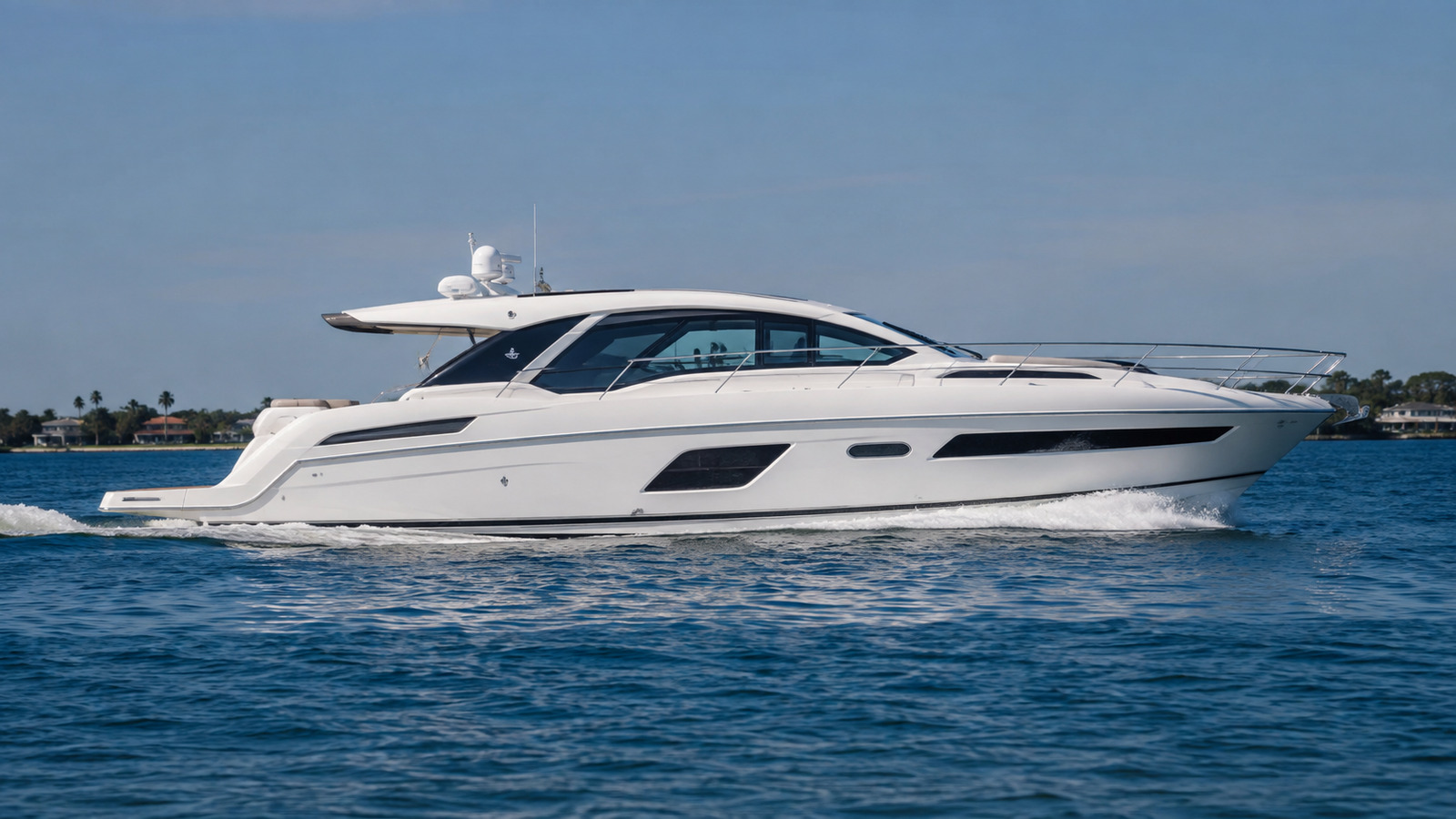 sea ray l550 full profile underway 04