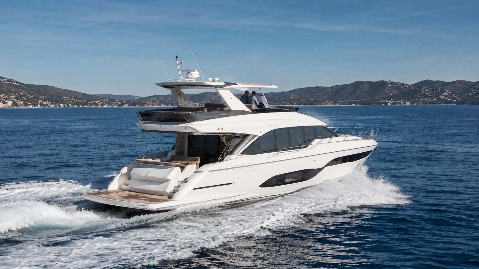 sea ray l590 fly premium exterior hero 25